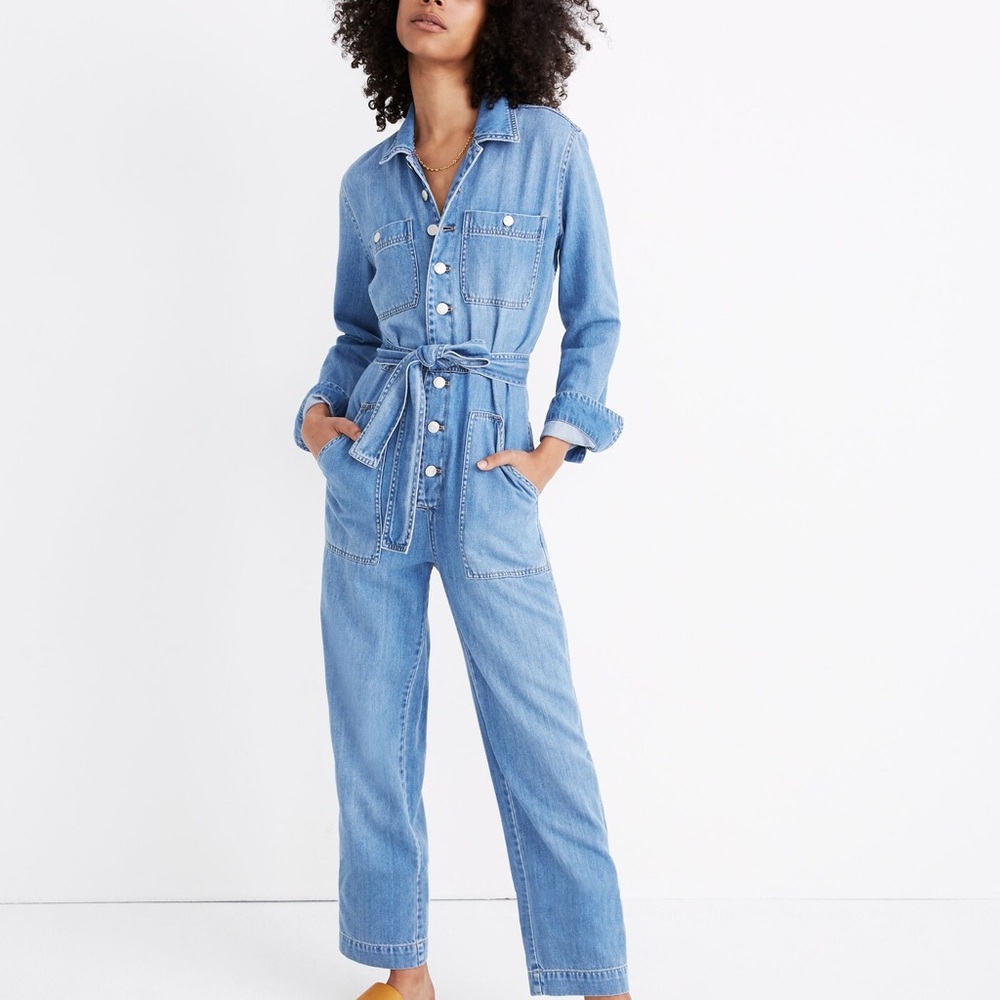 Madewell Denim Tie-Waist Jumpsuit in Cosgrove Wash